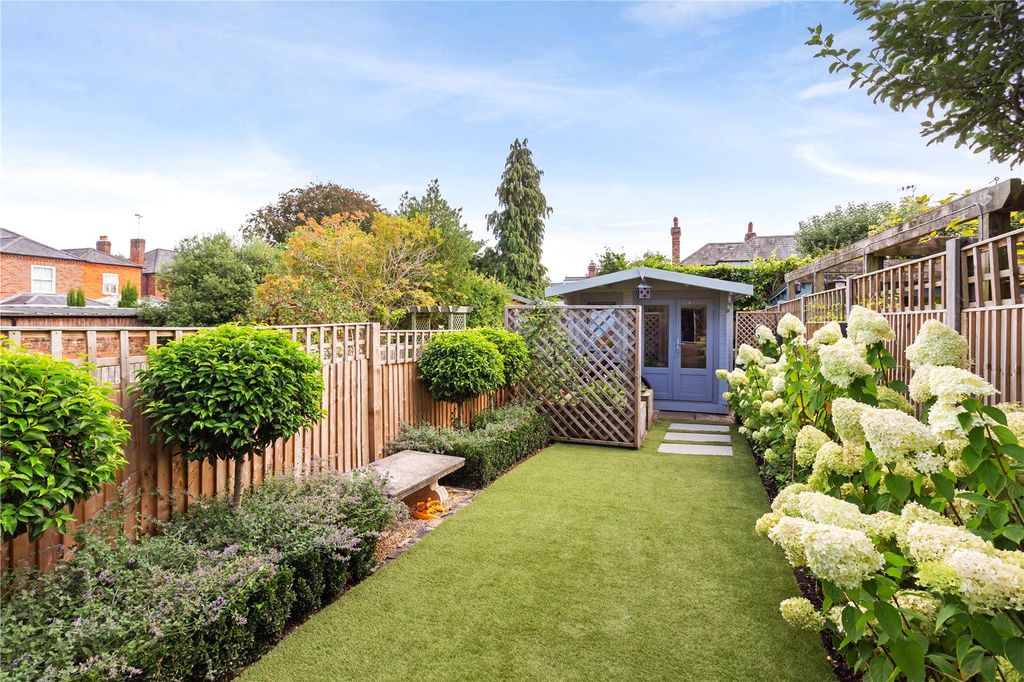 Property photo 3 of 15 Garden