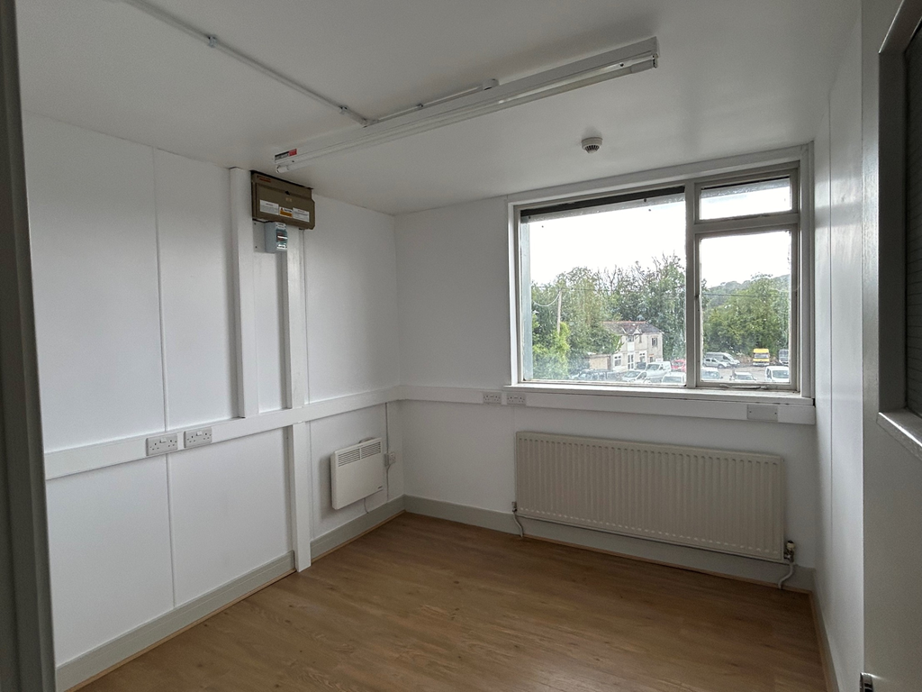 Property photo 3 of 3