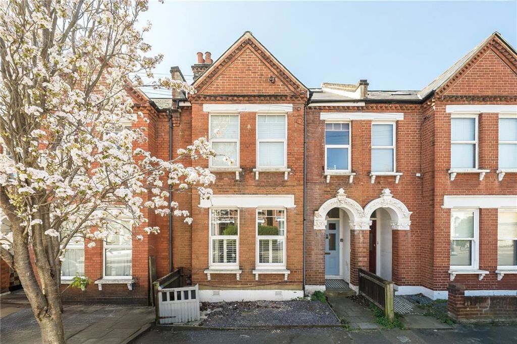Property photo 1 of 9