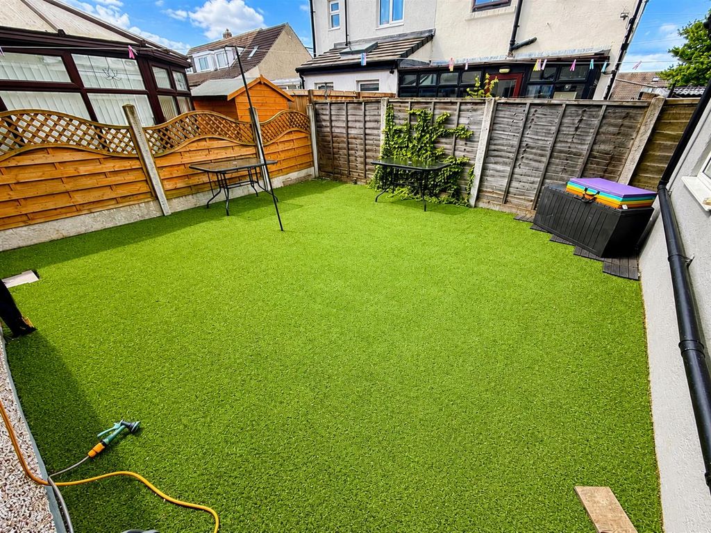 Property photo 2 of 18