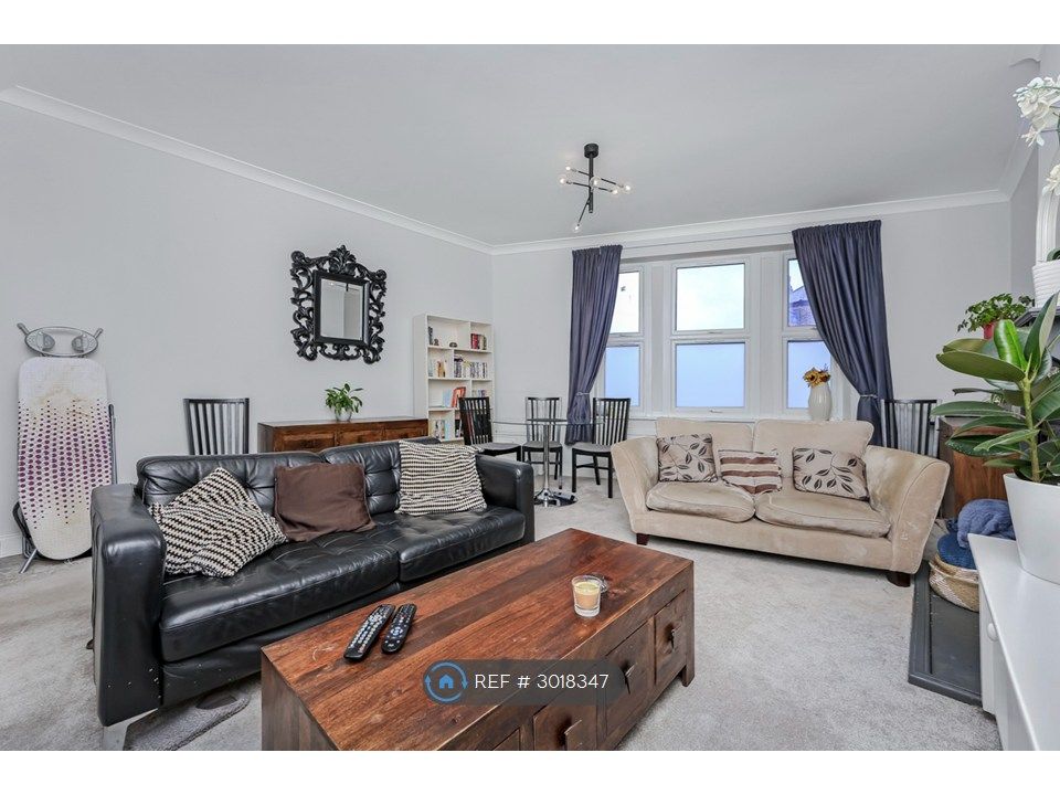 Property photo 1 of 13 Large Living Space Furnished