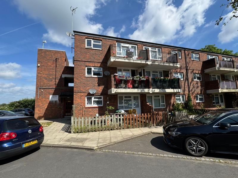 Property photo 1 of 6 Photo 5