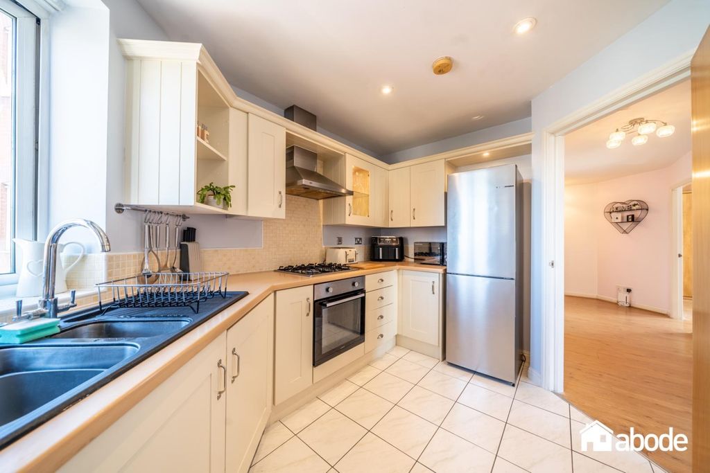 Additional image 8 of 2 bed flat for saleQuebec Quay, Liverpool Marina, Liverpool L3