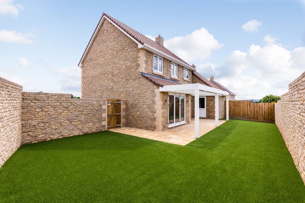 Property photo 1 of 12