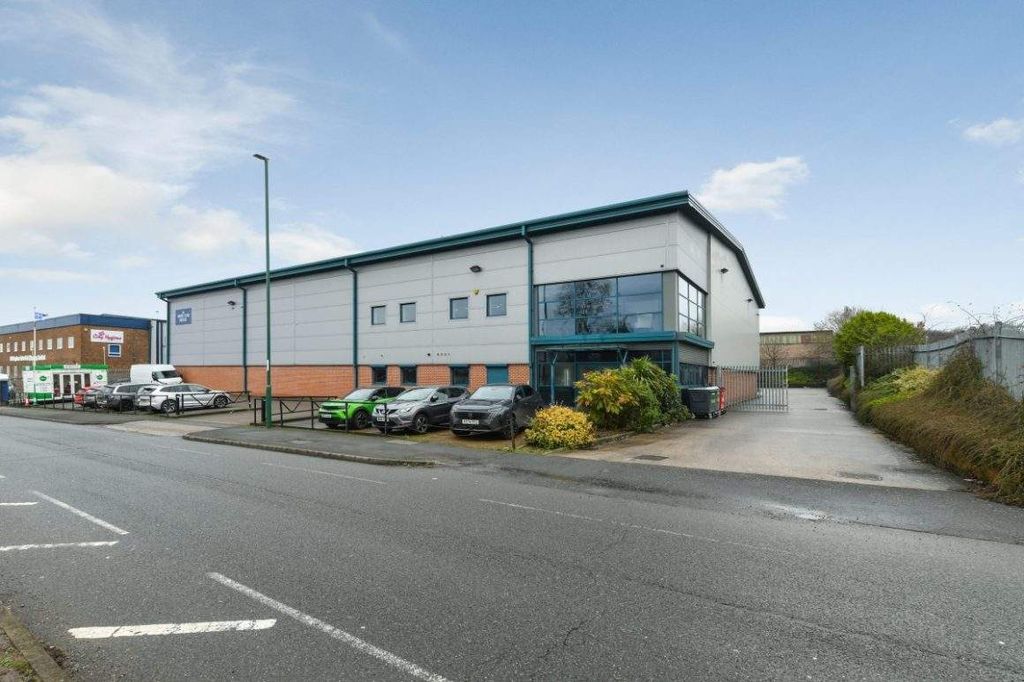 Property photo 2 of 12