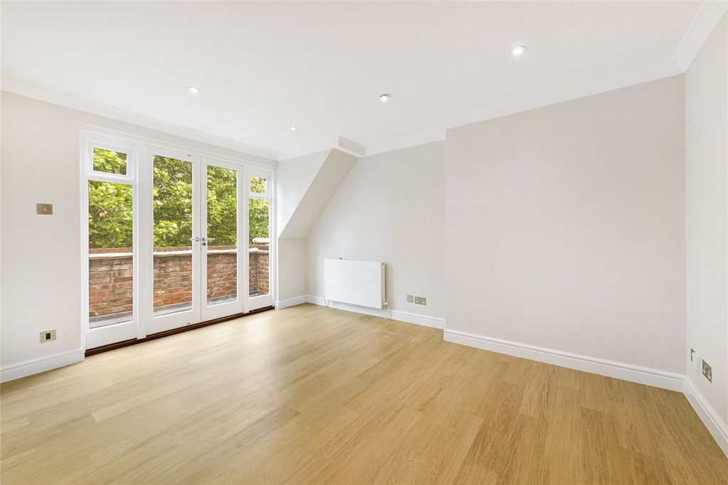 Property photo 1 of 10 Reception Room