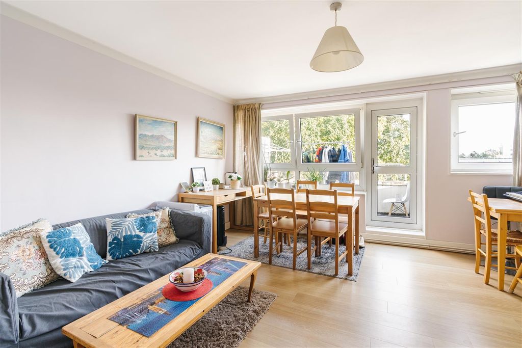 Property photo 2 of 13 Ludham_03.Jpg