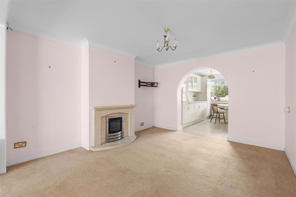 Property photo 2 of 12 Living Room