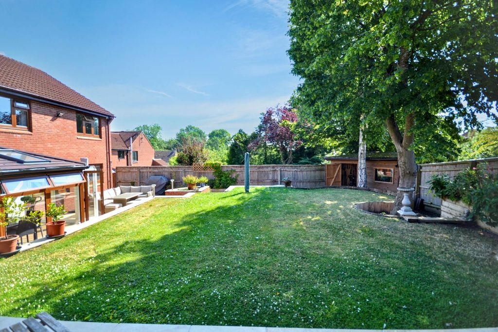 Property photo 2 of 24