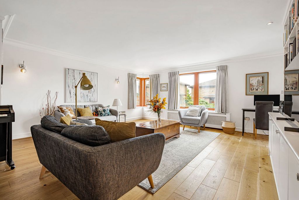 Property photo 1 of 38