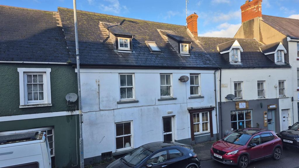 Property photo 1 of 10 F417Ds Front 1.Jpeg