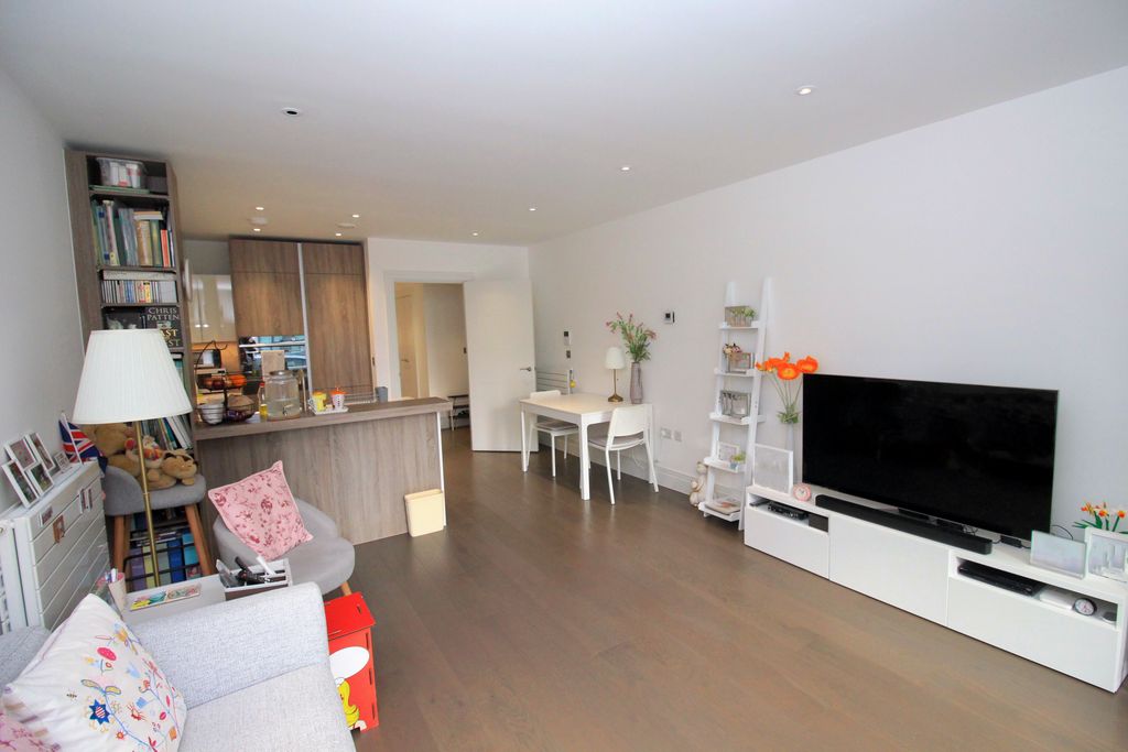 Property photo 3 of 22