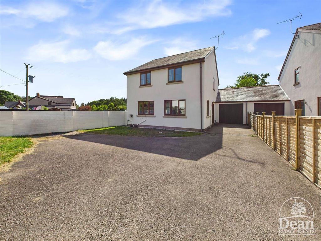 Property photo 1 of 27
