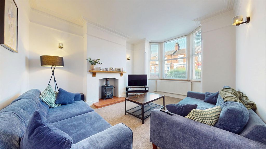 Property photo 2 of 28 Speakman Road Living Room