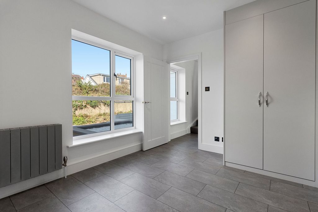 Additional image 21 of 4 bed property for saleMarine Parade, Paignton TQ3
