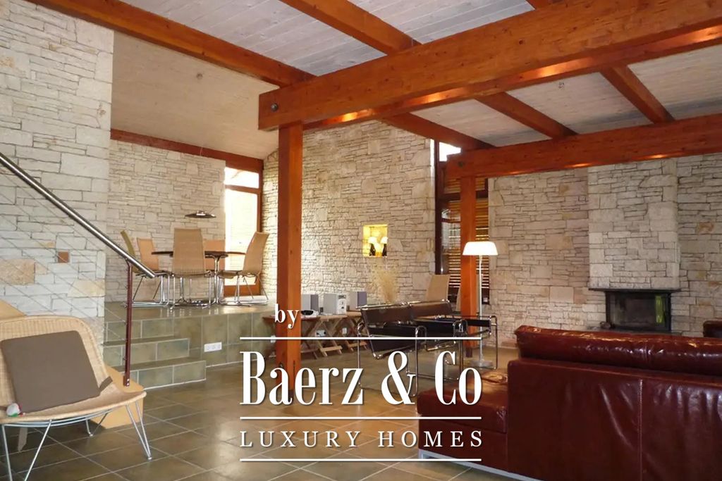 Property photo 3 of 35