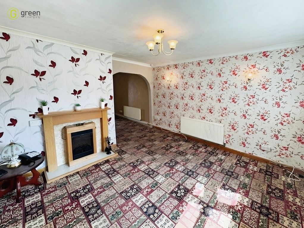 Property photo 2 of 25