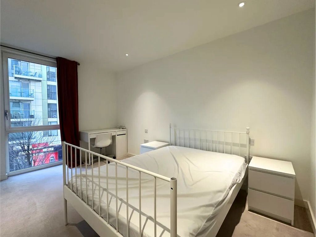 Property photo 3 of 8