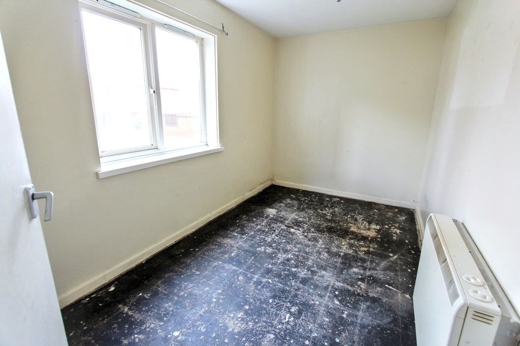 Property photo 3 of 16 42 Queen Street, Doncaster, South Yorkshire, Dn4 8Ab