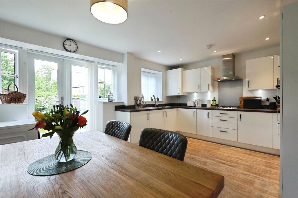 Property photo 2 of 10 Picture No. 08