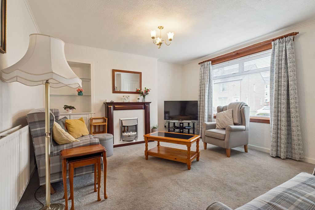 Property photo 3 of 21