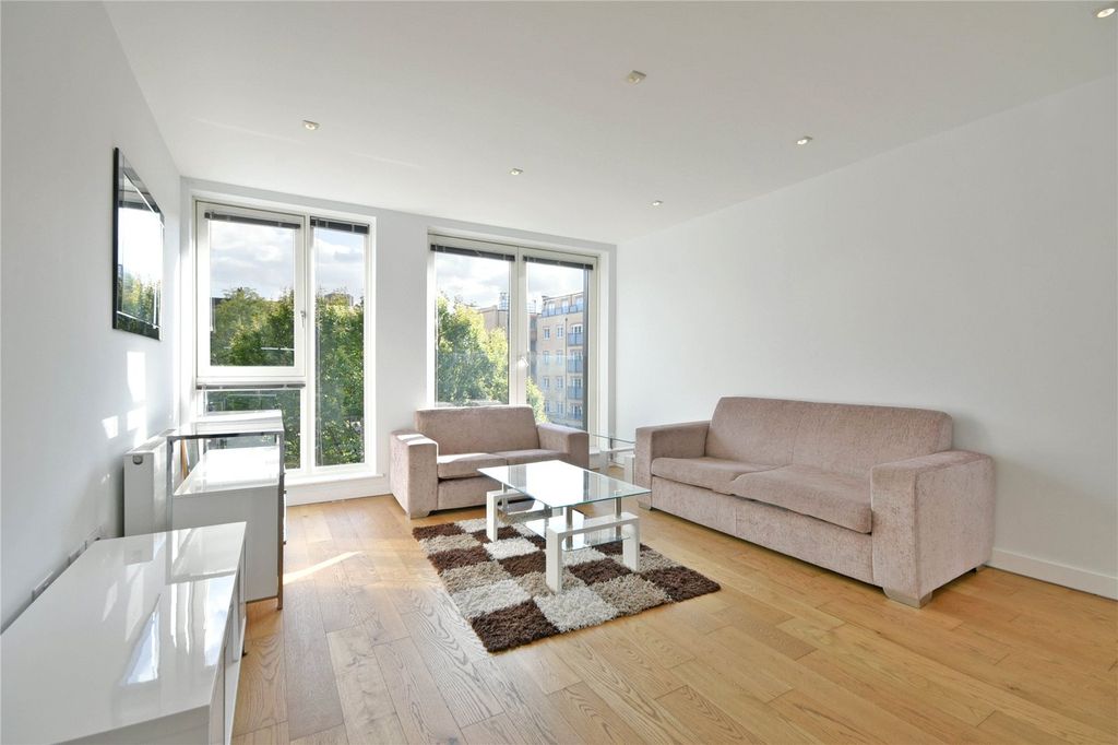 Property photo 1 of 21 Picture No. 20