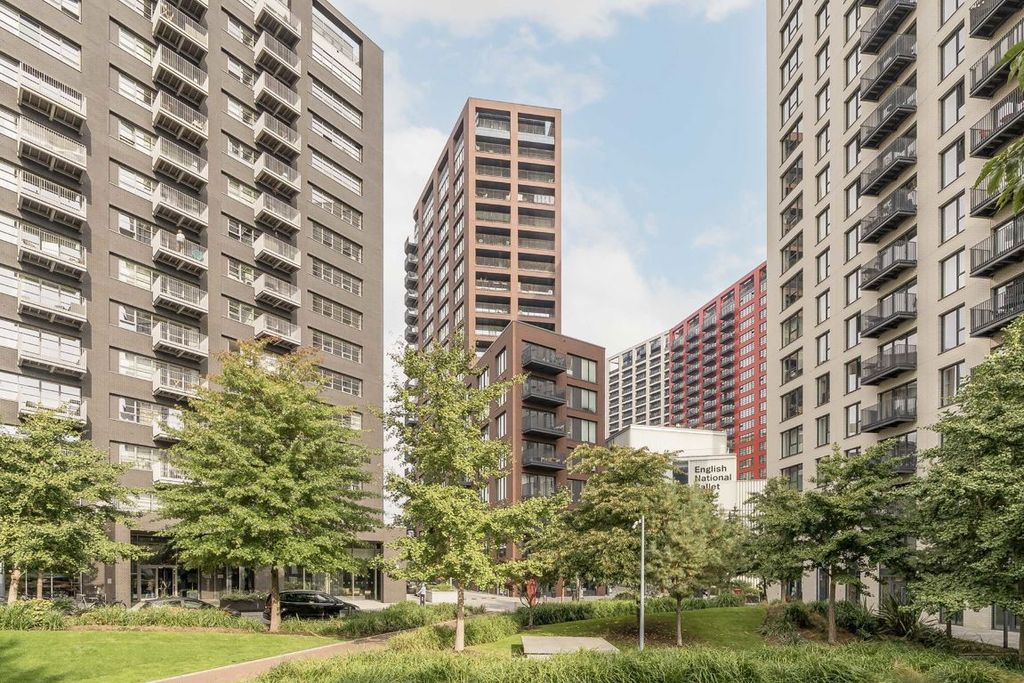 Property photo 1 of 8