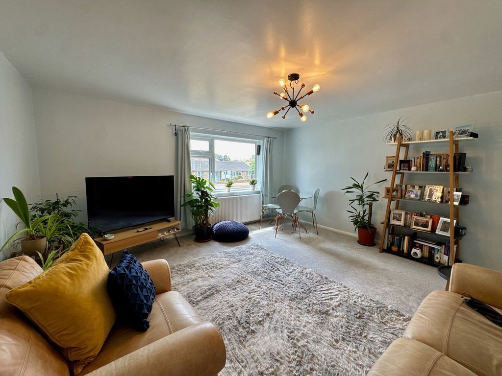Property photo 3 of 9
