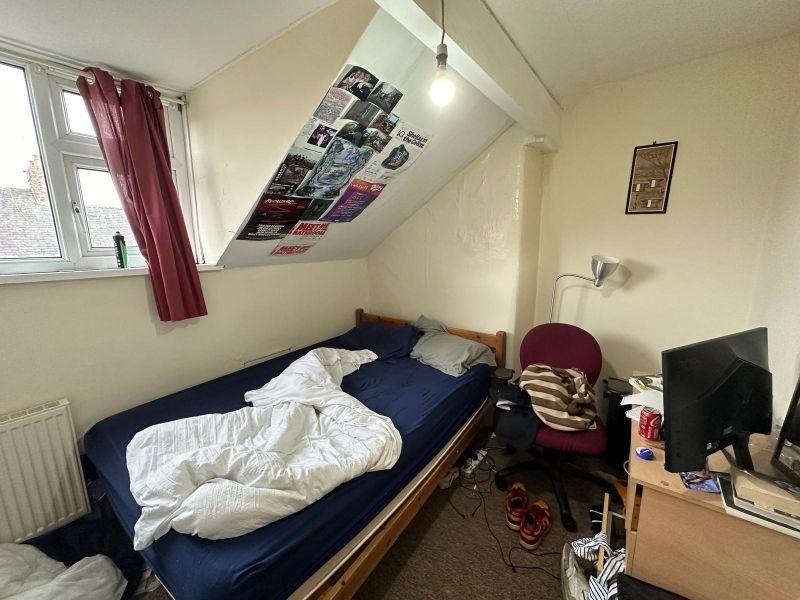 Property photo 3 of 4