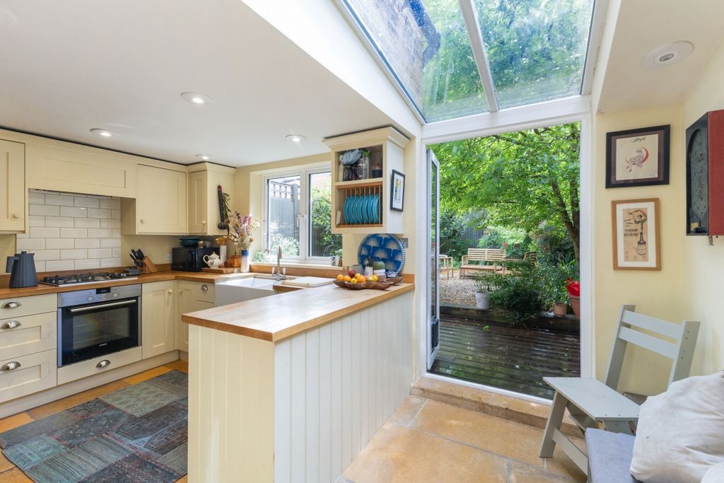 Property photo 3 of 21 108550_13-Ferris-...