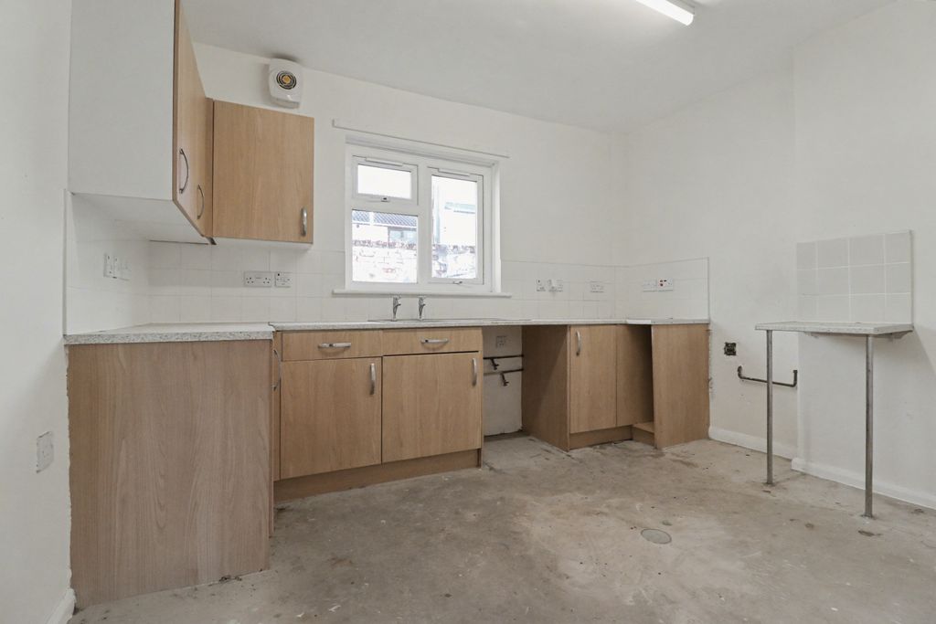 Property photo 2 of 12 56 Dale Street, New Marske, Redcar Ts11 8El