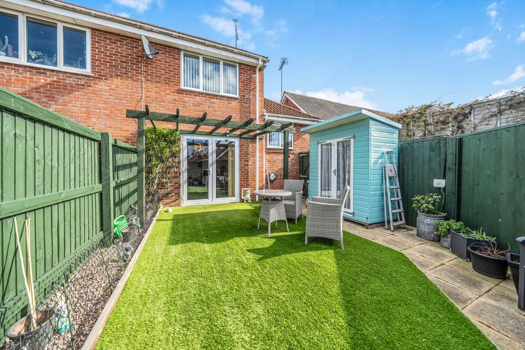 Property photo 1 of 18 .