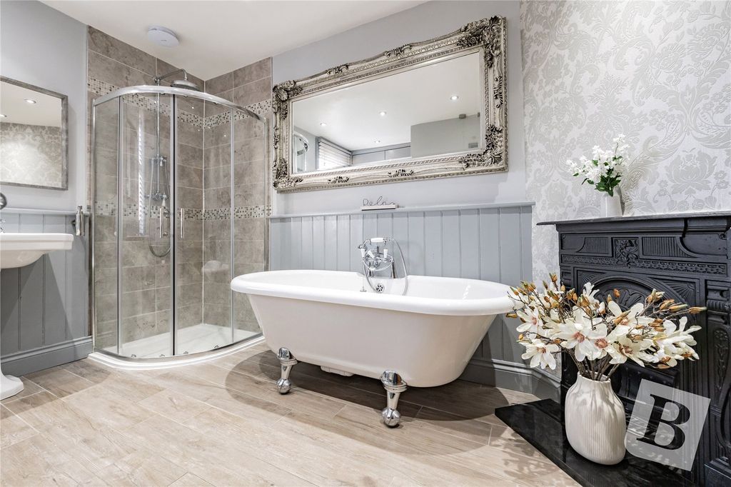 Property photo 3 of 18 Picture No. 05