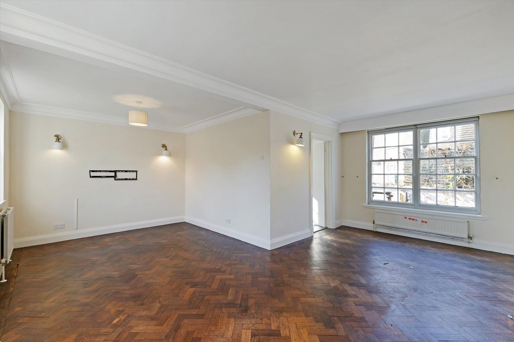 Property photo 3 of 11 Image