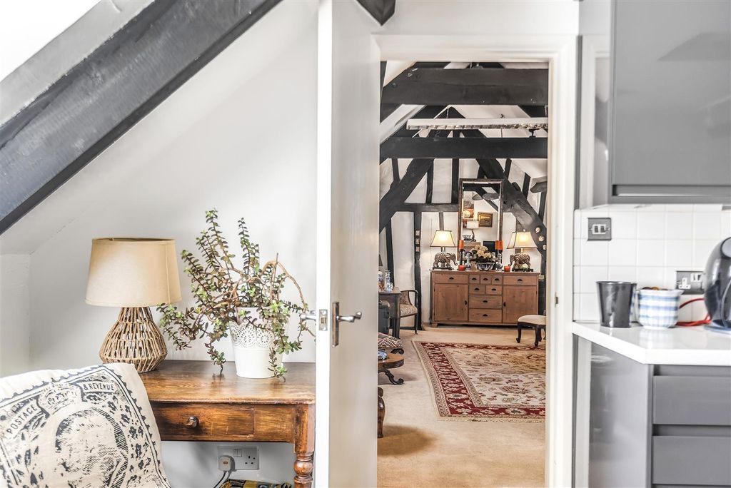 Property photo 3 of 11 Aadcixpo_0Iah3Ygo-Oliw.Jpg