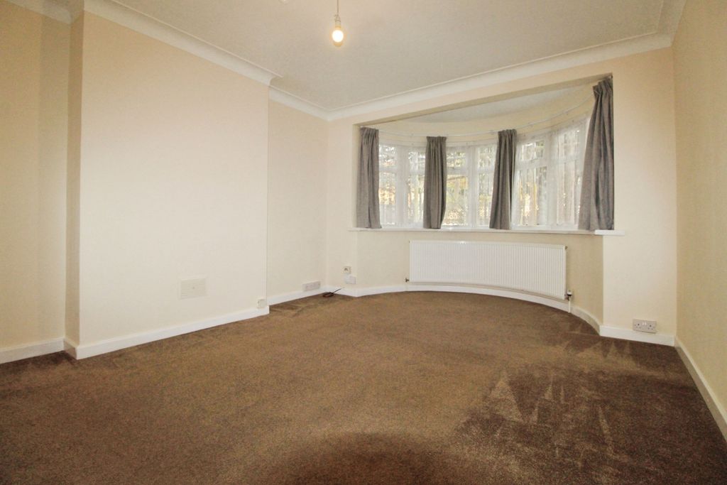 Property photo 2 of 16 Gallery