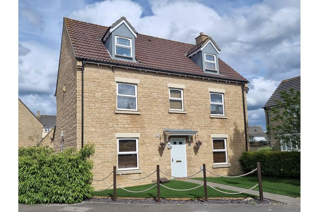 Property photo 1 of 23