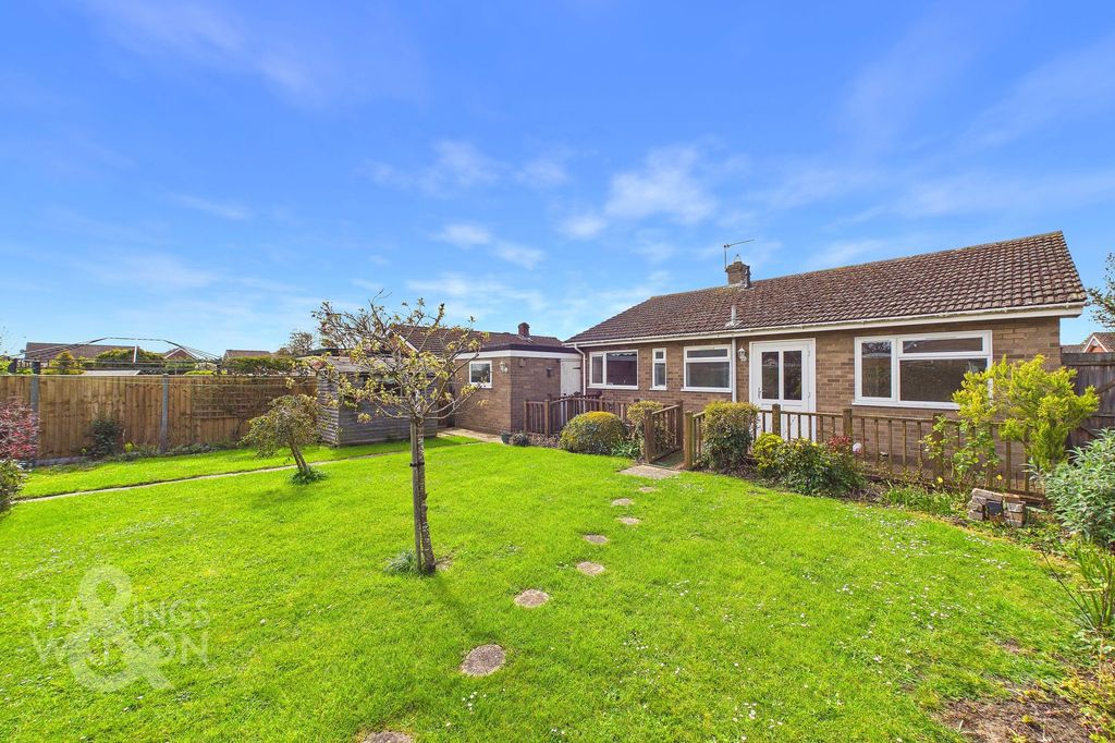 Property photo 2 of 19