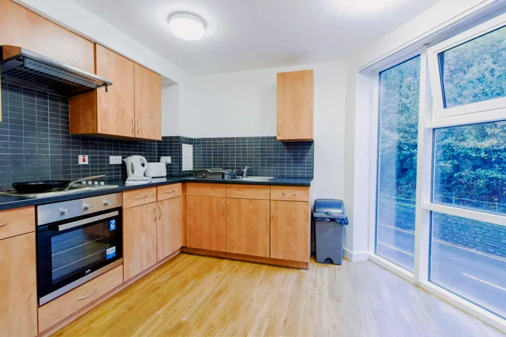 Property photo 3 of 45