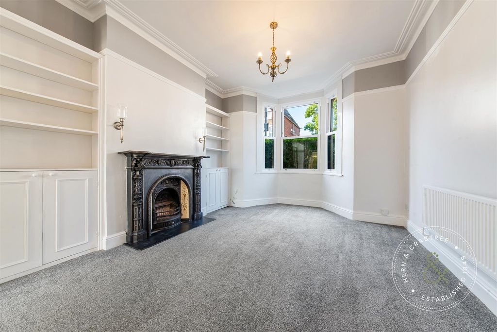 Property photo 2 of 34 Llanfair-Road-13.Jpg