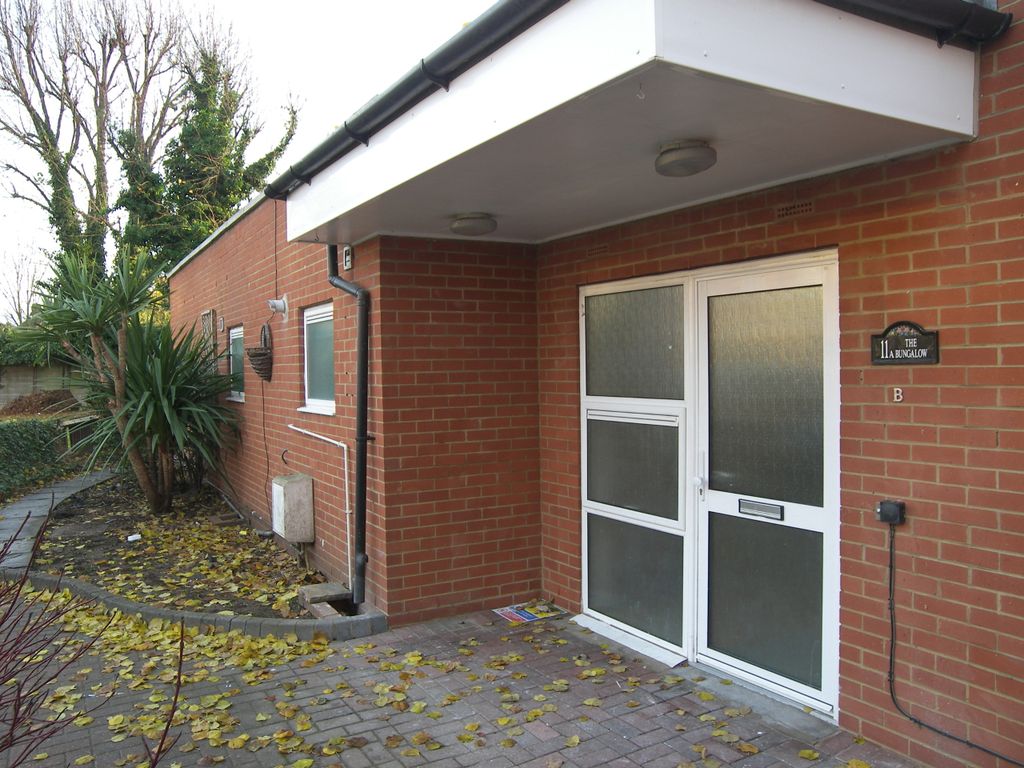 Property photo 1 of 8 Flat B