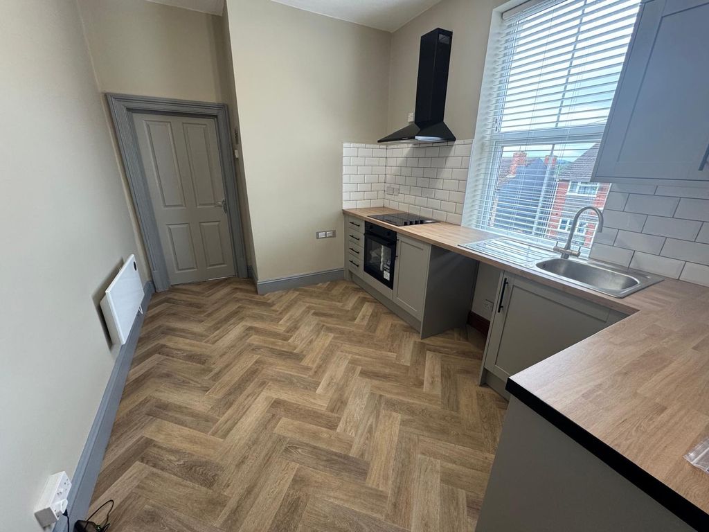 Property photo 3 of 12 Image