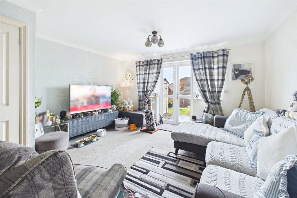 Property photo 2 of 22 Picture No. 16