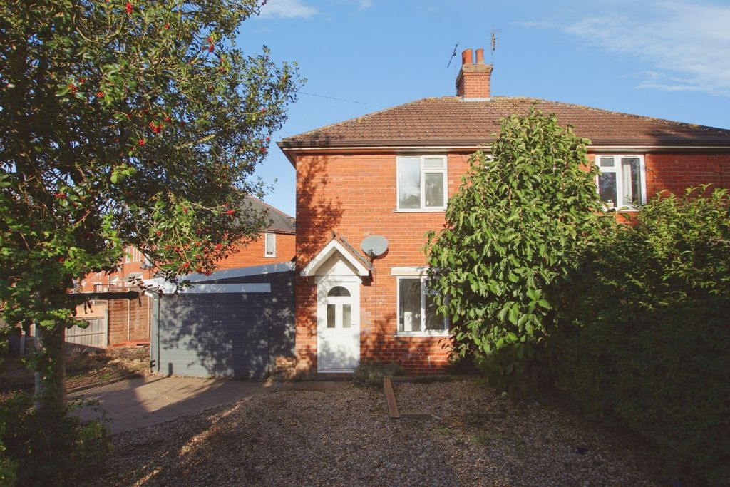 Property photo 1 of 12 5694921