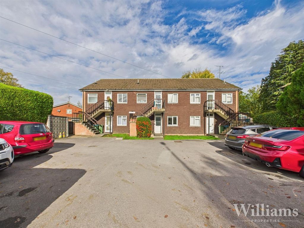 Property photo 1 of 12 Cam02861G0-Pr0508-Still022.Jpg