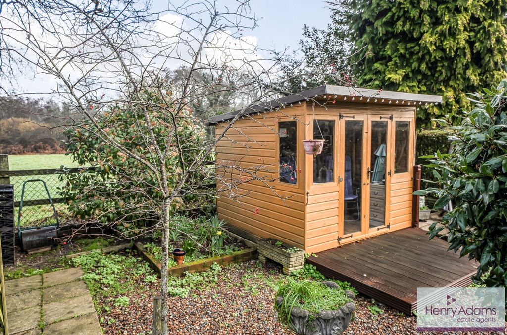 Additional image 17 of 3 bed detached bungalow for saleRother Close, Petersfield GU31