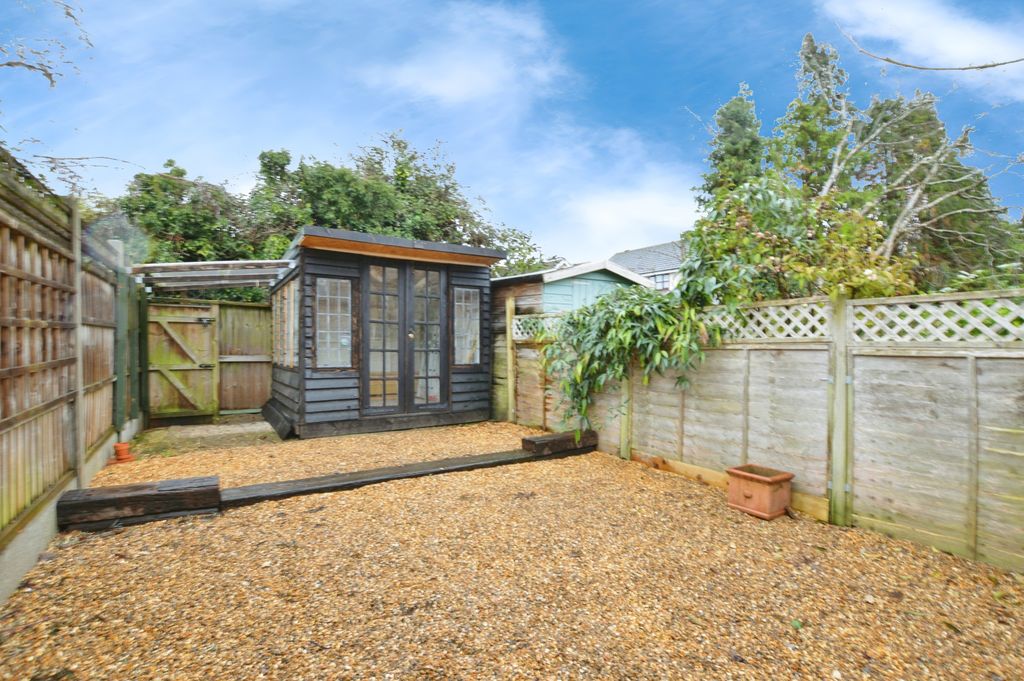 Property photo 2 of 10 398d7872-Garden 202