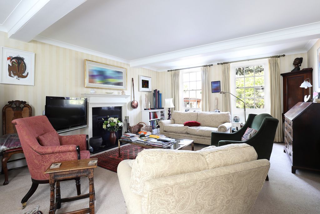 Property photo 2 of 22