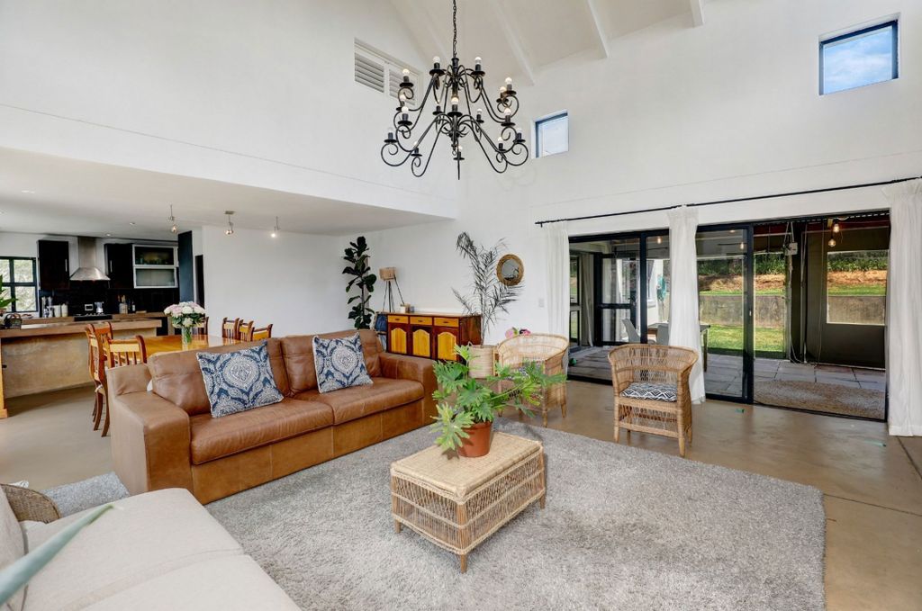 Property photo 3 of 34 Dbv1734908