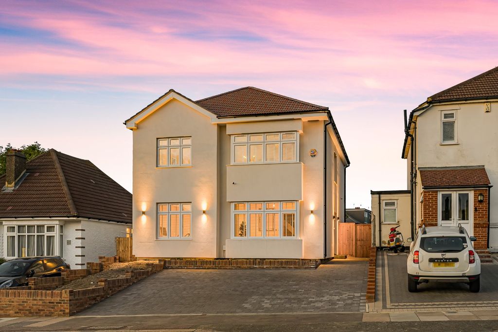 Property photo 1 of 68 Picture No. 67